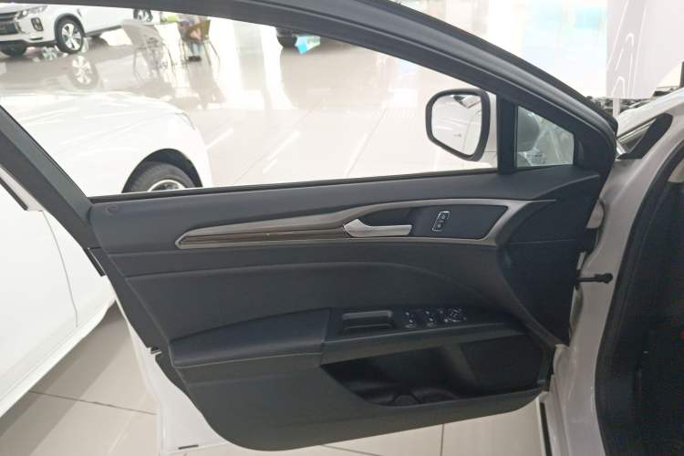 Used Ford Mondeo 2020 EcoBoost 180 Stylish Model Left Front Door Interior