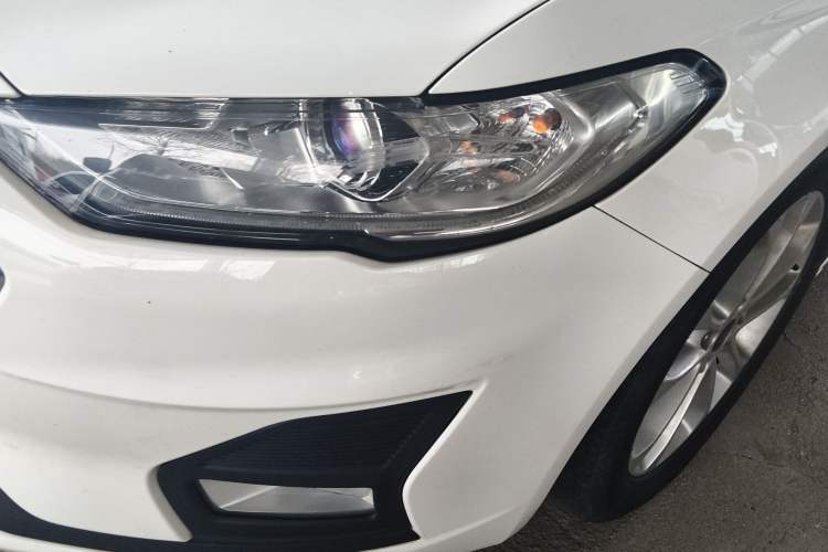 Used Ford Mondeo 2020 EcoBoost 180 Stylish Model Left Front Headlight