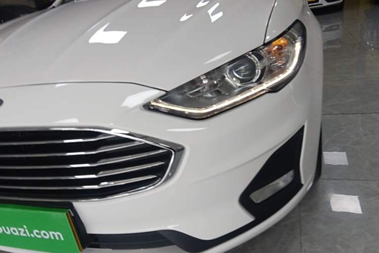Used Ford Mondeo 2020 EcoBoost 180 Stylish Model Left Front Headlight