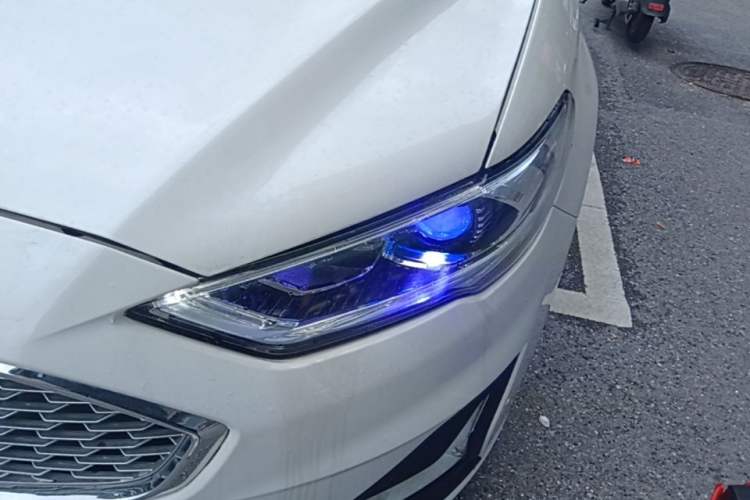 Used Ford Mondeo 2020 EcoBoost 180 Stylish Model Left Front Headlight