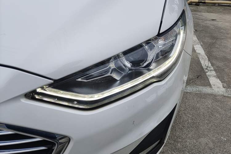 Used Ford Mondeo 2020 EcoBoost 200 Stylish Model Left Front Headlight