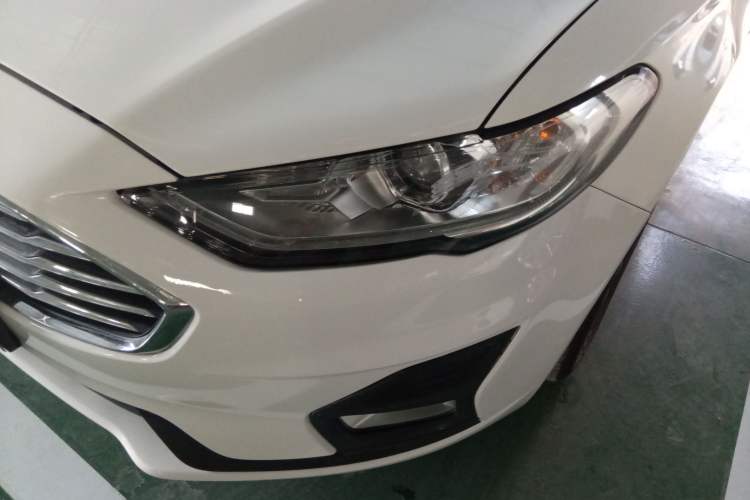 Used Ford Mondeo 2020 EcoBoost 180 Stylish Model Left Front Headlight