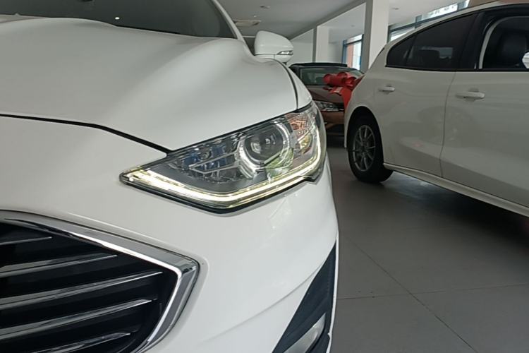 Used Ford Mondeo 2020 EcoBoost 180 Stylish Model Left Front Headlight