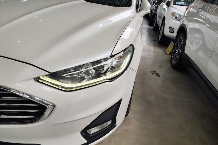 Used Ford Mondeo 2020 EcoBoost 180 Stylish Model Left Front Headlight