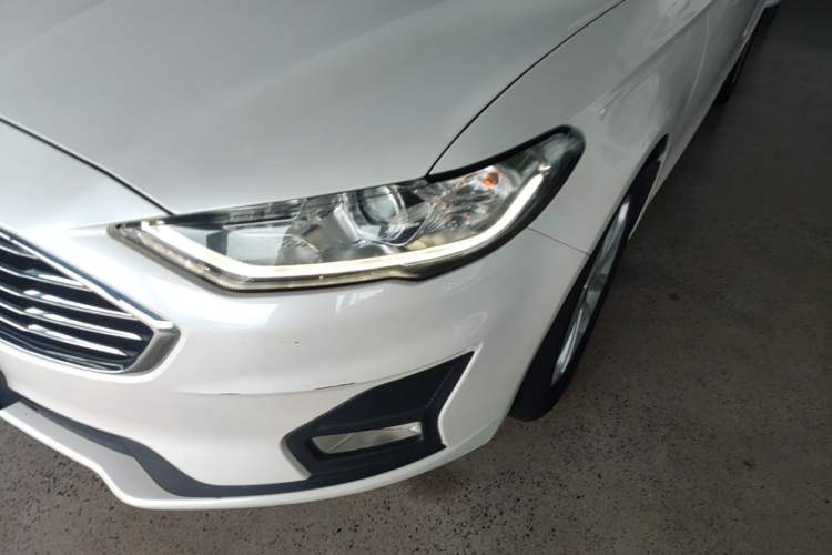 Used Ford Mondeo 2020 EcoBoost 180 Stylish Model Left Front Headlight
