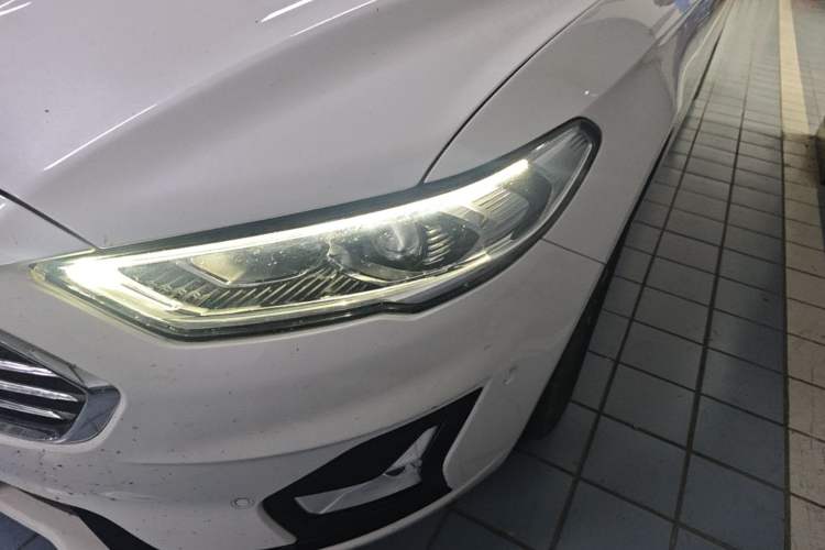 Used Ford Mondeo 2020 EcoBoost 200 Luxury Model Left Front Headlight