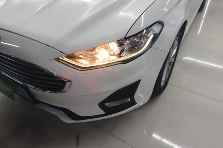 Used Ford Mondeo 2020 EcoBoost 180 Stylish Model Left Front Headlight