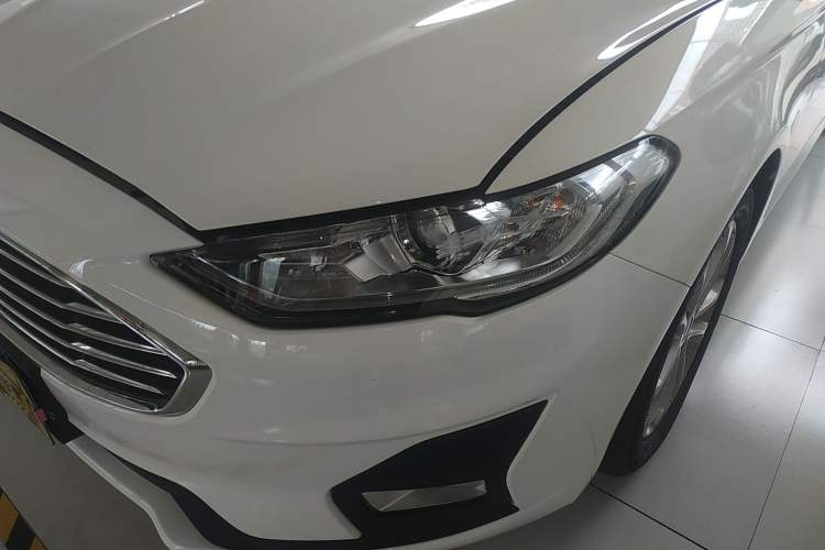 Used Ford Mondeo 2020 EcoBoost 180 Stylish Model Left Front Headlight
