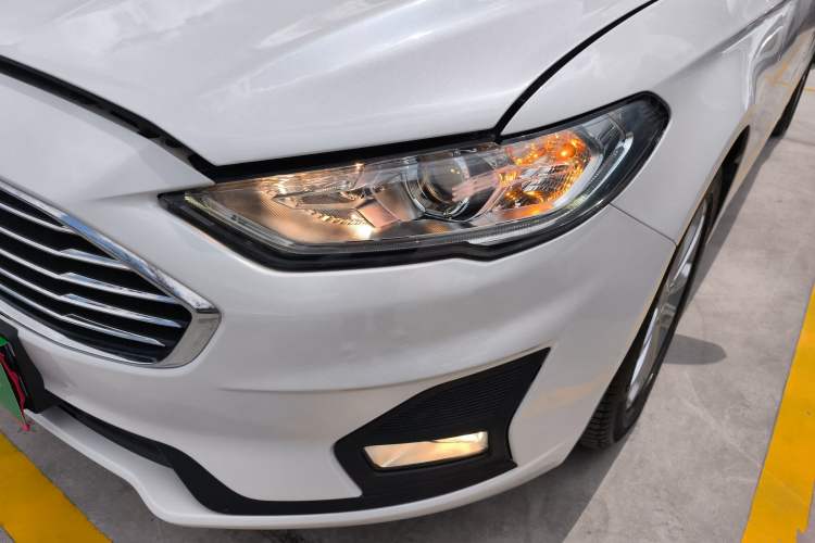 Used Ford Mondeo 2020 EcoBoost 180 Stylish Model Left Front Headlight
