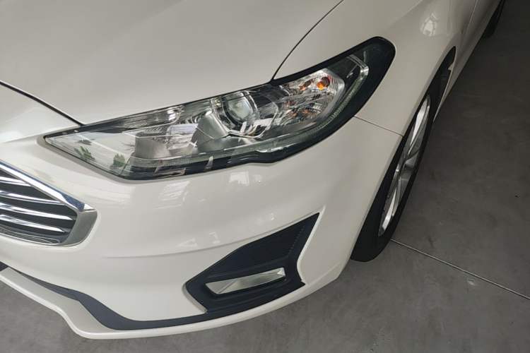 Used Ford Mondeo 2020 EcoBoost 180 Stylish Model Left Front Headlight