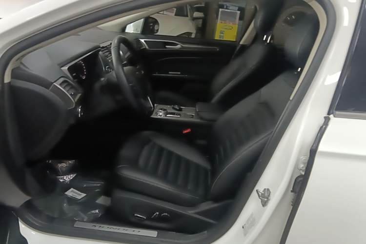Used Ford Mondeo 2020 EcoBoost 180 Stylish Model Left Front Seat