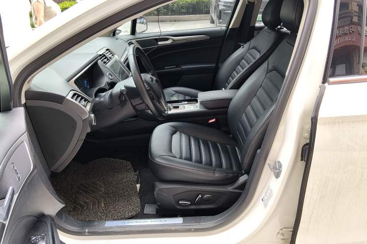 Used Ford Mondeo 2020 EcoBoost 180 Stylish Model Left Front Seat