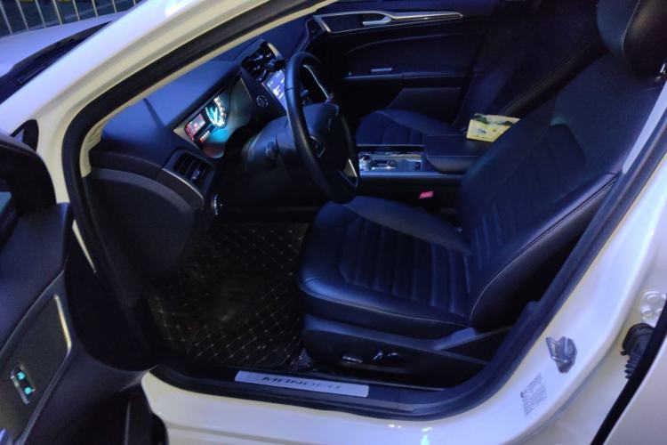 Used Ford Mondeo 2020 EcoBoost 180 Luxury Model Left Front Seat