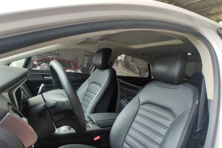 Used Ford Mondeo 2020 EcoBoost 200 Luxury Model Left Front Seat