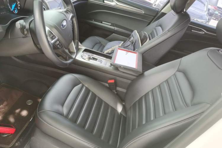 Used Ford Mondeo 2020 EcoBoost 180 Stylish Model Left Front Seat