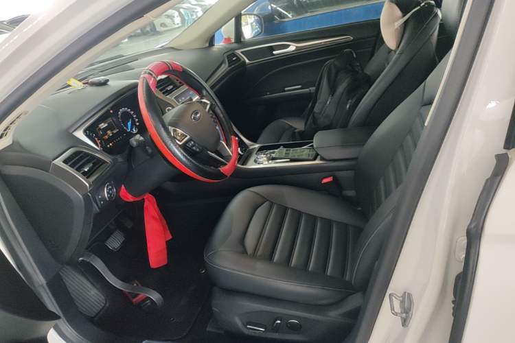 Used Ford Mondeo 2020 EcoBoost 180 Stylish Model Left Front Seat
