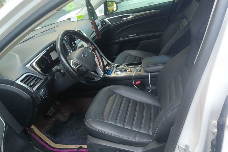 Used Ford Mondeo 2020 EcoBoost 200 Luxury Model Left Front Seat