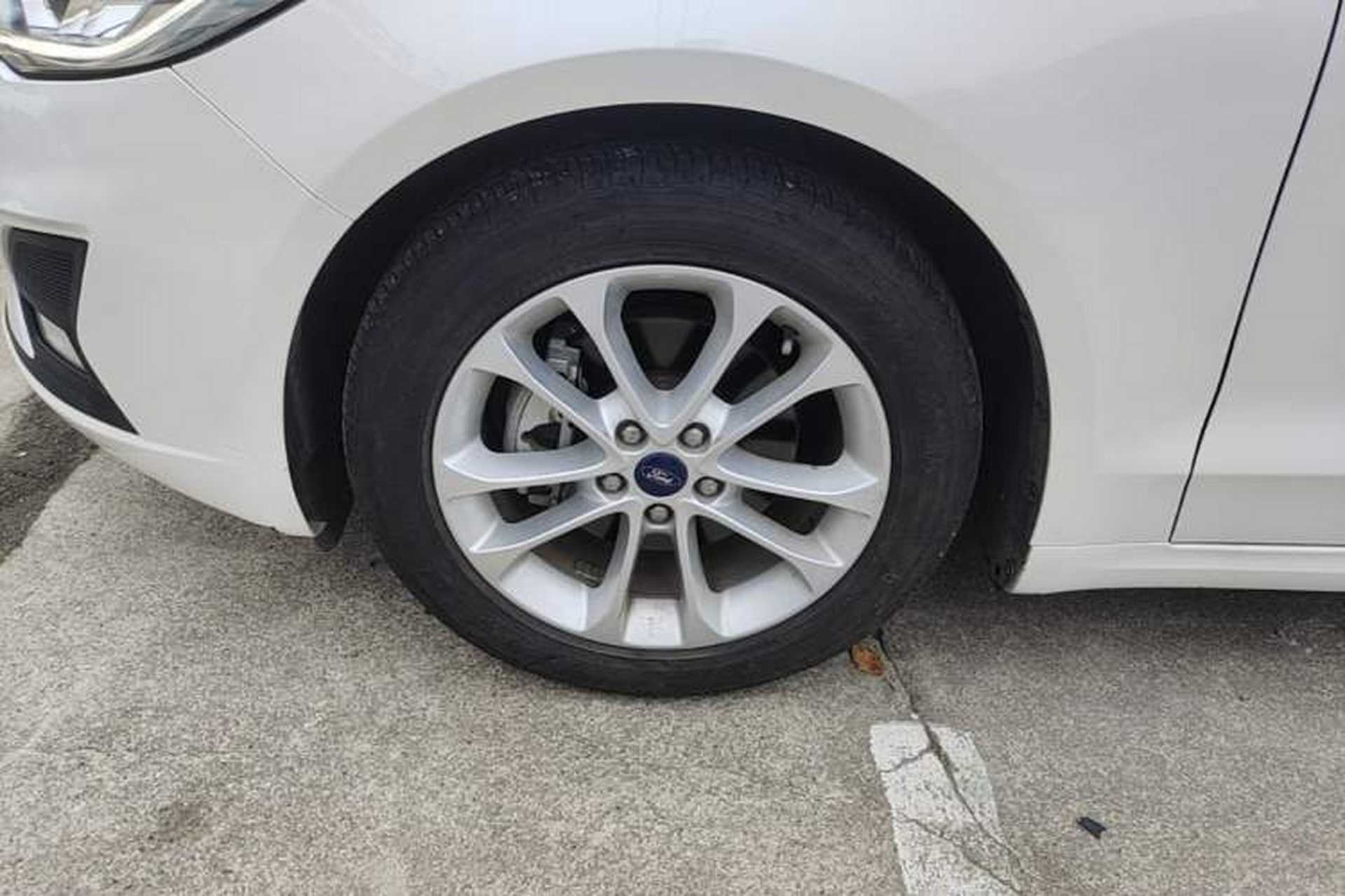 Used Ford Mondeo 2020 EcoBoost 200 Stylish Model Left Front Wheel Hub