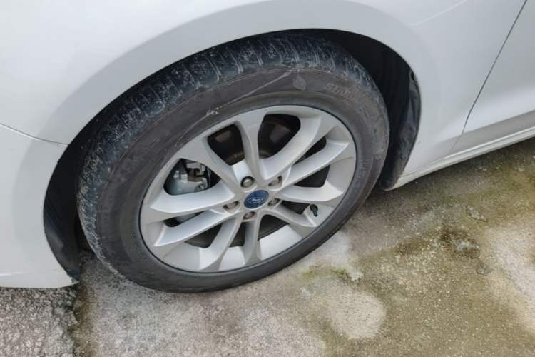 Used Ford Mondeo 2020 EcoBoost 180 Stylish Model Left Front Wheel Hub