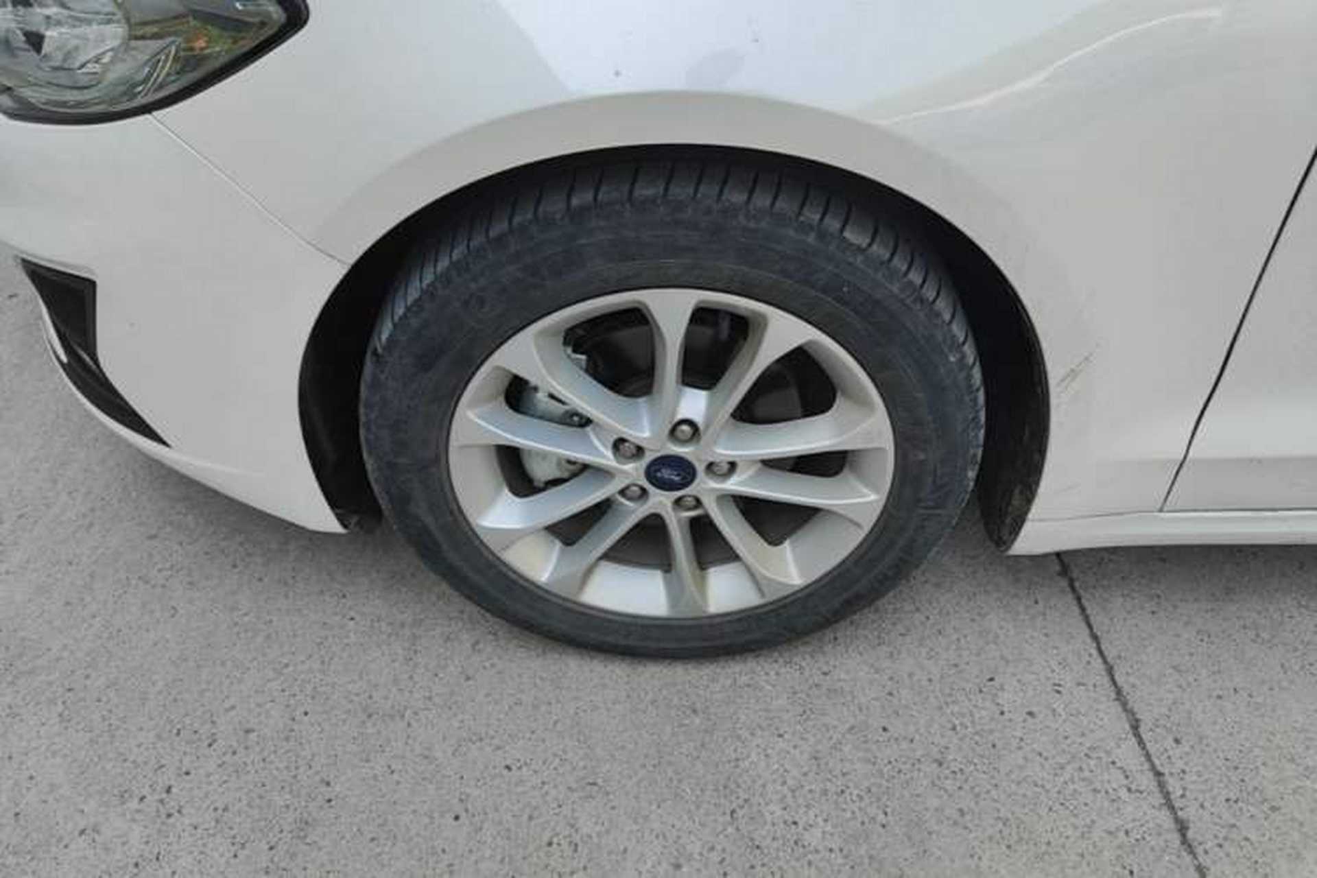 Used Ford Mondeo 2020 EcoBoost 200 Stylish Model Left Front Wheel Hub