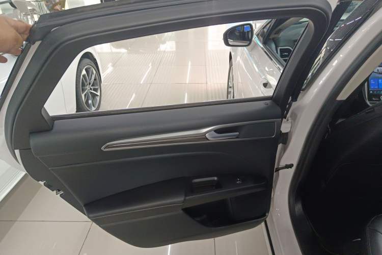 Used Ford Mondeo 2020 EcoBoost 180 Stylish Model Left Rear Door Interior