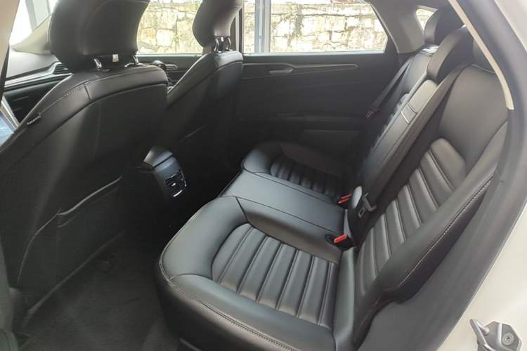 Used Ford Mondeo 2020 EcoBoost 180 Stylish Model Left Rear Seat