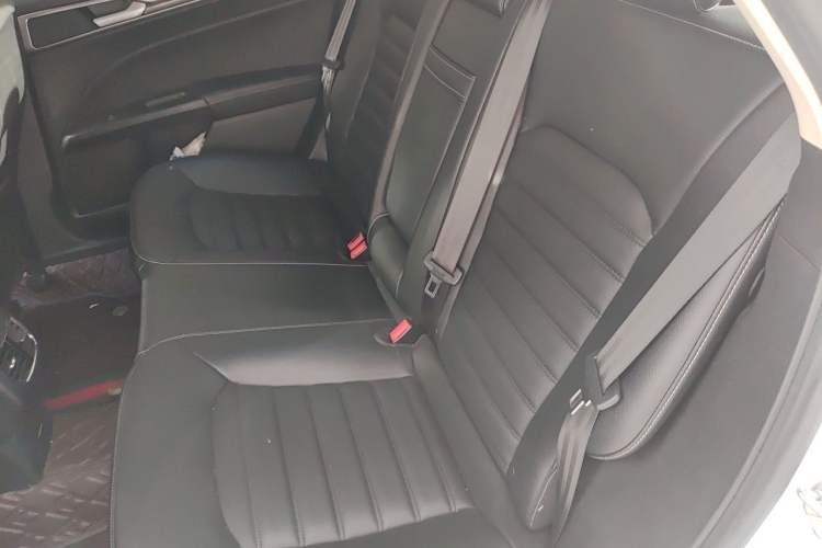 Used Ford Mondeo 2020 EcoBoost 180 Stylish Model Left Rear Seat