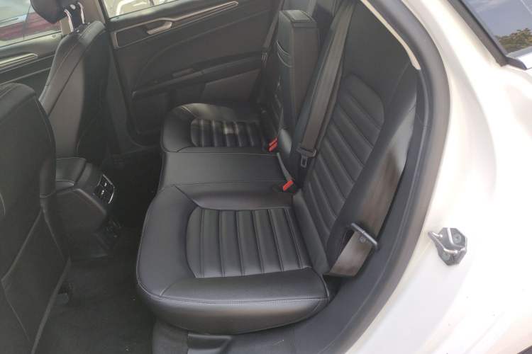 Used Ford Mondeo 2020 EcoBoost 180 Stylish Model Left Rear Seat