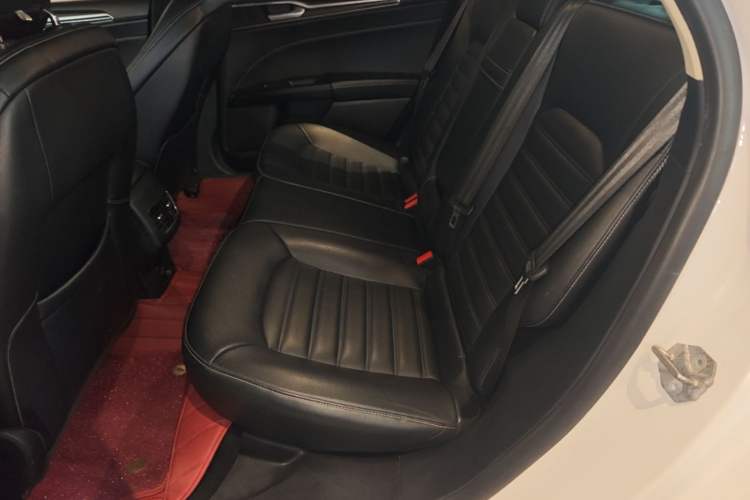 Used Ford Mondeo 2020 EcoBoost 200 Stylish Model Left Rear Seat