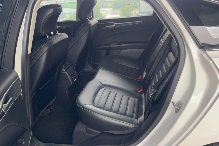 Used Ford Mondeo 2020 EcoBoost 180 Stylish Model Left Rear Seat