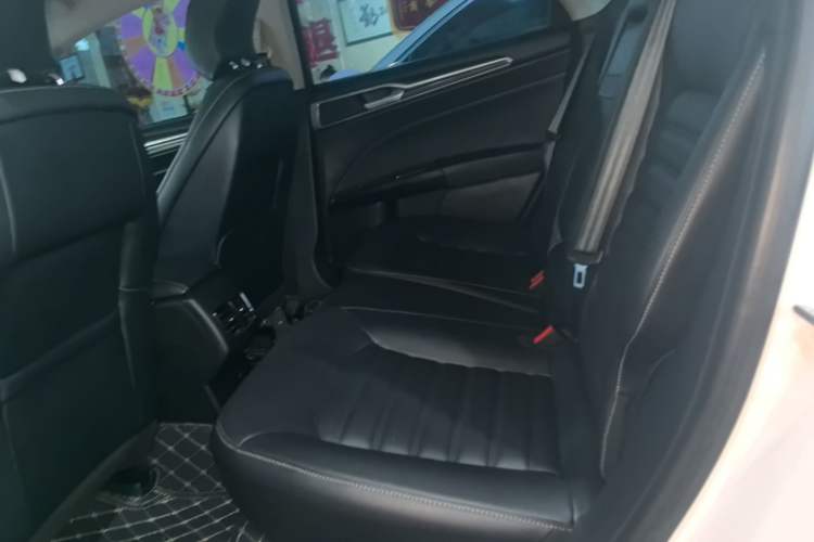 Used Ford Mondeo 2020 EcoBoost 180 Stylish Model Left Rear Seat