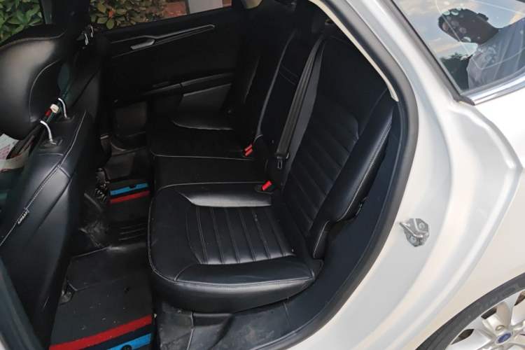Used Ford Mondeo 2020 EcoBoost 180 Stylish Model Left Rear Seat