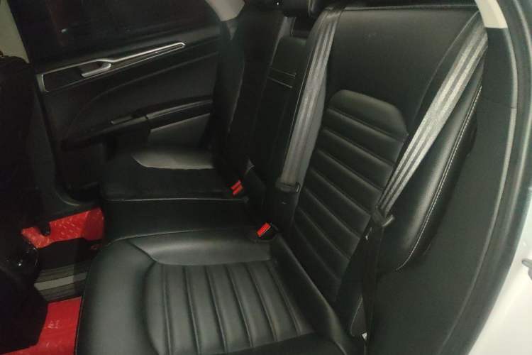 Used Ford Mondeo 2020 EcoBoost 180 Stylish Model Left Rear Seat