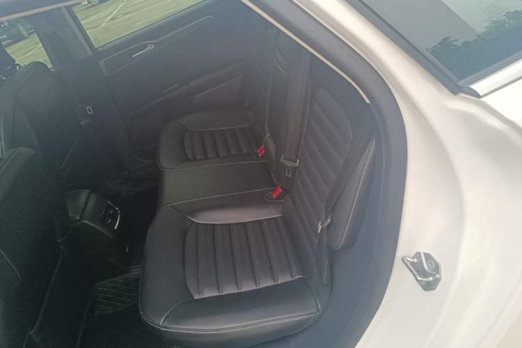 Used Ford Mondeo 2020 EcoBoost 200 Stylish Model Left Rear Seat