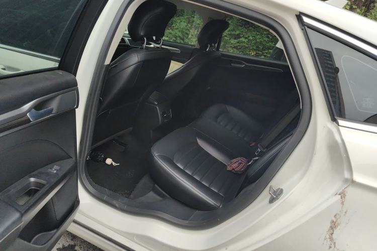 Used Ford Mondeo 2020 EcoBoost 180 Stylish Model Left Rear Seat