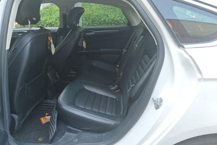 Used Ford Mondeo 2020 EcoBoost 180 Stylish Model Left Rear Seat