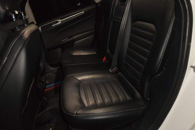 Used Ford Mondeo 2020 EcoBoost 180 Stylish Model Left Rear Seat