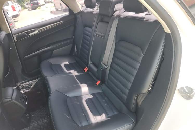 Used Ford Mondeo 2020 EcoBoost 180 Stylish Model Left Rear Seat
