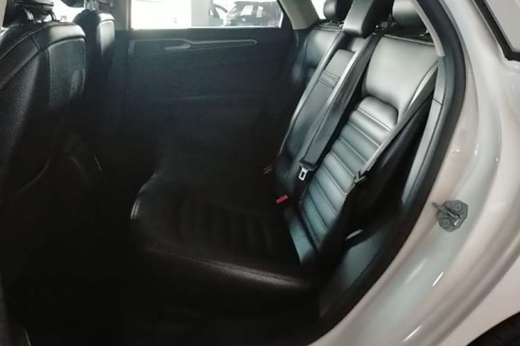 Used Ford Mondeo 2020 EcoBoost 180 Stylish Model Left Rear Seat