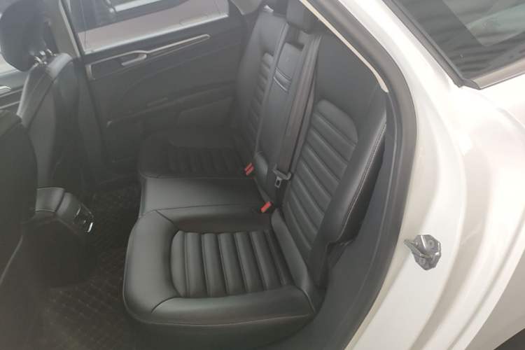 Used Ford Mondeo 2020 EcoBoost 180 Stylish Model Left Rear Seat