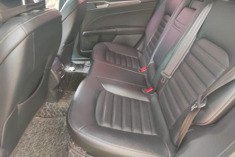 Used Ford Mondeo 2020 EcoBoost 200 Stylish Model Left Rear Seat