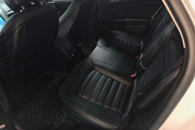Used Ford Mondeo 2020 EcoBoost 200 Stylish Model Left Rear Seat
