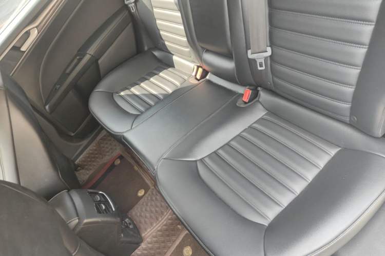 Used Ford Mondeo 2020 EcoBoost 180 Stylish Model Left Rear Seat
