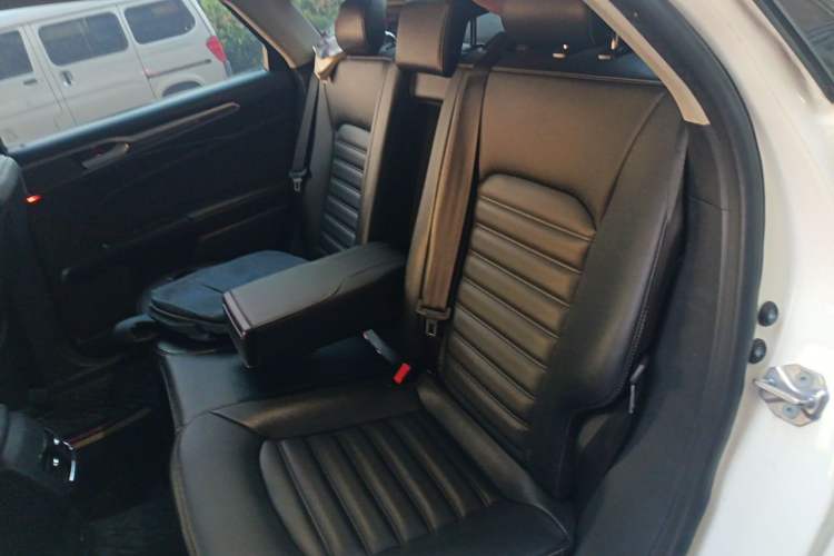 Used Ford Mondeo 2020 EcoBoost 180 Stylish Model Left Rear Seat