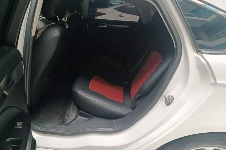 Used Ford Mondeo 2020 EcoBoost 200 Stylish Model Left Rear Seat