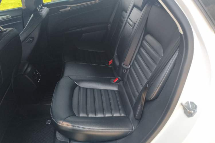 Used Ford Mondeo 2020 EcoBoost 180 Stylish Model Left Rear Seat