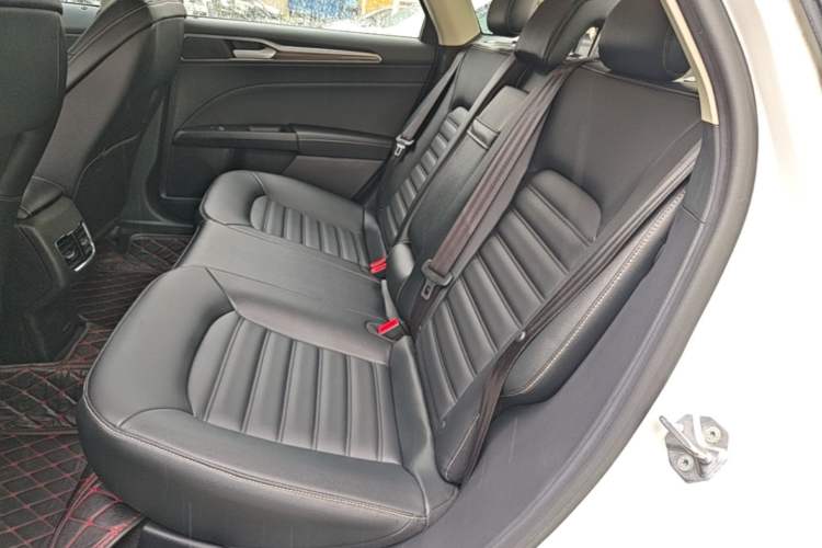 Used Ford Mondeo 2020 EcoBoost 180 Stylish Model Left Rear Seat