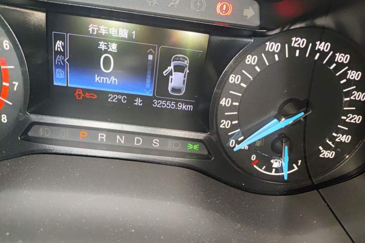 Used Ford Mondeo 2020 EcoBoost 200 Stylish Model Odometer Close Up