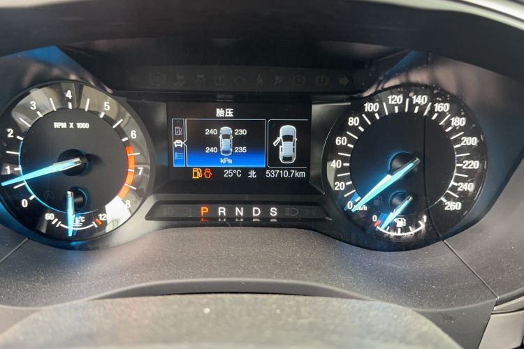 Used Ford Mondeo 2020 EcoBoost 180 Stylish Model Odometer Close Up