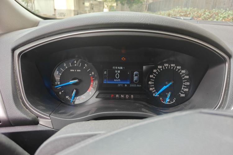 Used Ford Mondeo 2020 EcoBoost 180 Stylish Model Odometer Close Up